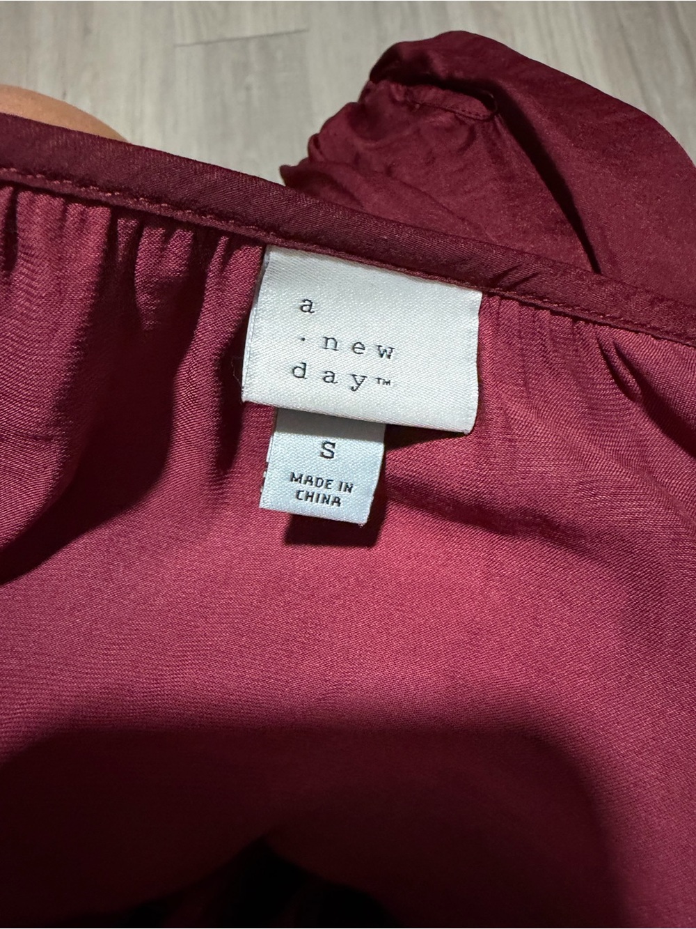 A New Day Burgundy Button Front Blouse Size S Long Sleeve Workwear Top - Picture 6 of 10